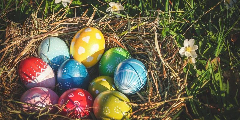 easter_eggs_capa_widelg